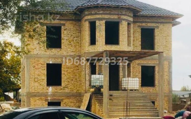 Отдельный дом • 11 комнат • 1000 м² • 8 сот., Спанов 55А за 40 млн 〒 в Сарыагаш — фото 2