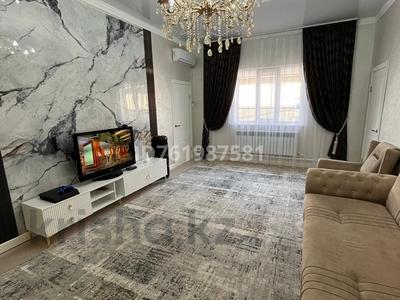 Продажа домов и дачи в Атырауской обл.: Отдельный дом · 3 комнаты · 140 м² · 8 сот., мкр Аксай-2, 26 47 за 30 млн 〒 Отдельный дом · 3 комнаты · 140 м² · 8 сот., мкр Аксай-2, 26 47 за 30 млн 〒 в Атырау