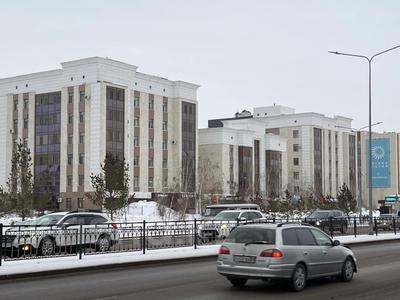 4-бөлмелі пәтер · 230 м² · 3/6 қабат, Шоссе Коргалжын 11, бағасы: 99 млн ₸ в Астане, Нура р-н