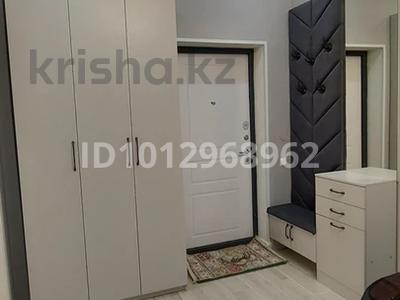 3-бөлмелі пәтер · 82 м² · 2/7 қабат, мкр Нурсат, жилмассив Нурсат 74/5 — Әкімшілік қиылысында, бағасы: 45 млн ₸ в Шымкенте, Каратауский р-н