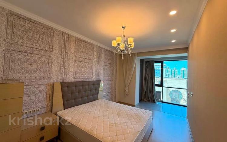 5-бөлмелі пәтер · 170 м² · 4/12 қабат, Аль-Фараби 1а — Достык, бағасы: 1 млн ₸ в Алматы, Медеуский р-н — фото 2