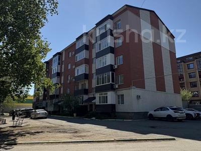 1-бөлмелі пәтер · 43.3 м² · 4/5 қабат, Мкр. Северо-Восток-2 40/1, бағасы: 15 млн ₸ в Уральске