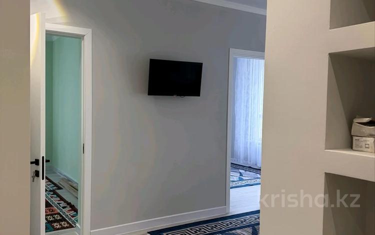 2-комнатная квартира · 71 м² · 1/13 этаж, мкр Тастак-1, Райымбека 348/2 за 280 000 ₸ в Алматы, Ауэзовский р-н — фото 2
