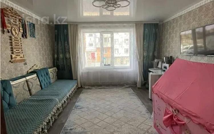 3-комнатная квартира · 64 м² · 1/5 этаж, Майкудук, мкр Шахтёрский за 18 млн ₸ в Караганде, Алихана Бокейханова р-н — фото 2