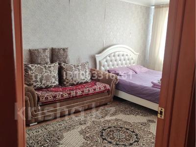 3-комнатная квартира · 72 м² · 3/5 этаж, мкр Юго-Восток, Муканова 32 за 15 000 ₸ в Караганде, Казыбек би р-н