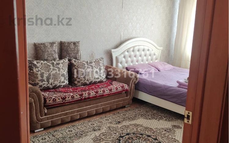 3-комнатная квартира · 72 м² · 3/5 этаж, мкр Юго-Восток, Муканова 32 за 15 000 ₸ в Караганде, Казыбек би р-н — фото 2