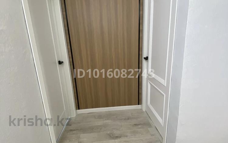 2-бөлмелі пәтер · 48 м² · 5/5 қабат, 18-шағынаудан 25, бағасы: ~ 13 млн ₸ в Караганде, Алихана Бокейханова р-н — фото 2