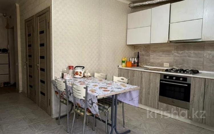 1-комнатная квартира · 62.4 м² · 1/5 этаж, мкр Думан-2 за 44 млн ₸ в Алматы, Медеуский р-н — фото 2