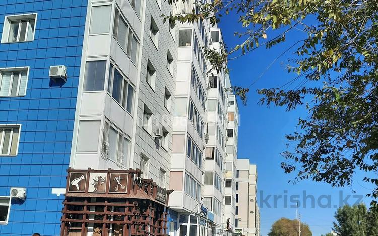 1-бөлмелі пәтер · 43 м² · 6/9 қабат, мкр Юго-Восток, Микрорайон Орбита-1 16/2 — Рядом с парком Победы, бағасы: 27.5 млн ₸ в Караганде, Казыбек би р-н — фото 3