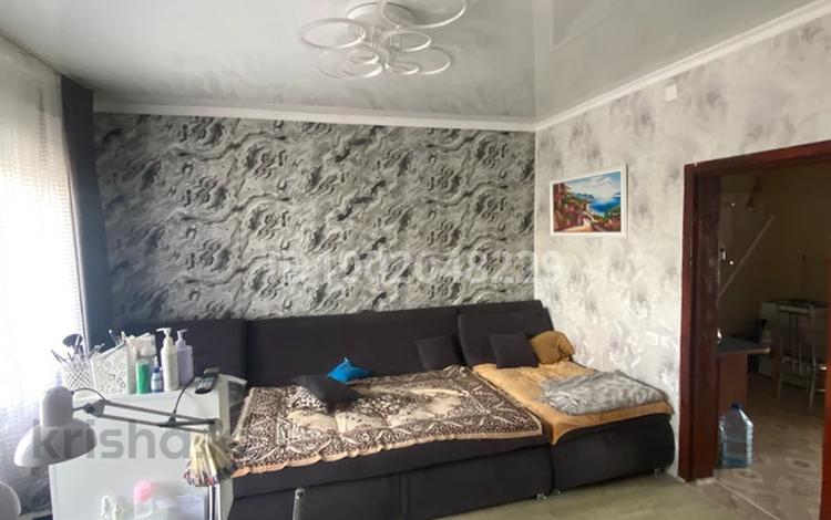 Отдельный дом · 3 комнаты · 60 м² · 6 сот., Пришахтинск, Бадаева за 24 млн 〒 в Караганде, Алихана Бокейханова р-н — фото 2