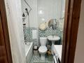 2-комнатная квартира · 49 м² · 2/2 этаж, мкр Шанхай, Каратаева 3 за 150 000 ₸ в Актобе — фото 7
