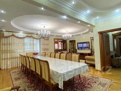 Продажа квартир в Актюбинской обл.: 6-комнатная квартира · 260.1 м² · 5/7 этаж, мкр. Алтын орда, Пр молдагуловой 60 за 125 млн 〒 6-комнатная квартира · 260.1 м² · 5/7 этаж, мкр. Алтын орда, Пр молдагуловой 60 за 125 млн 〒 в Актобе