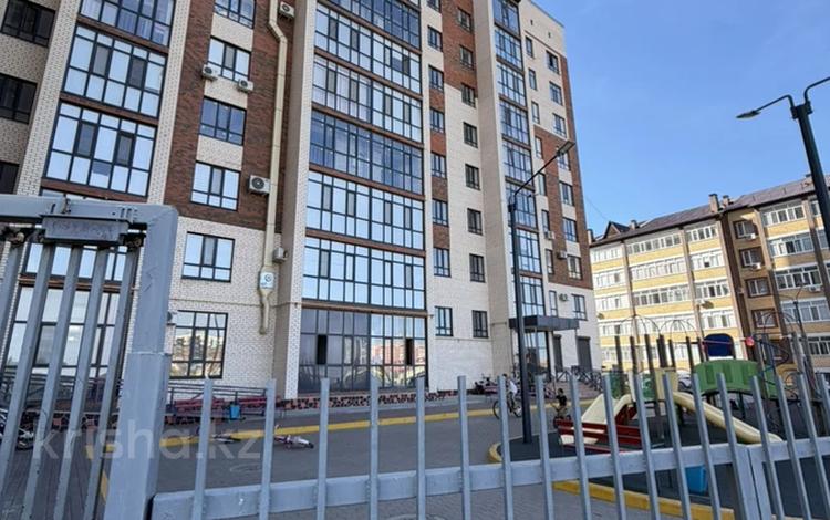 3-бөлмелі пәтер · 118 м² · 4/9 қабат, Б Жуманиязова 97, бағасы: 47 млн ₸ в Уральске — фото 2