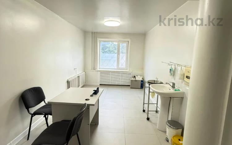 Свободное назначение, медцентры и аптеки · 65 м² за 17 млн ₸ в Кокшетау — фото 15