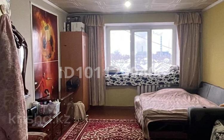 1-бөлмелі пәтер · 18 м² · 4/4 қабат, Титова 18 — Возле казпочты, бағасы: 7 млн ₸ в  — фото 2