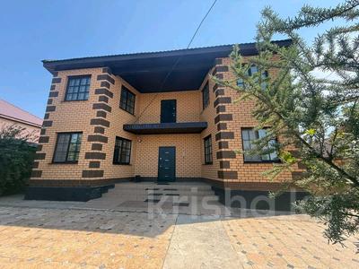 Отдельный дом · 6 комнат · 275 м² · 10 сот., Беимбет Майлина 5 за 85 млн ₸ в Актобе, жилой массив Юго-Запад-1