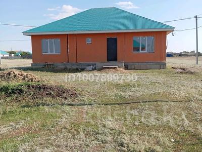 Жеке үй · 4 бөлме · 120 м² · 10 жүзд., Есенжанова 26,2, бағасы: 4.2 млн ₸ в Акжаик