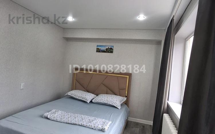 3-бөлмелі пәтер · 60 м² · 2/5 қабат, Сабитова 24, бағасы: 20 000 ₸ в Балхаше — фото 2