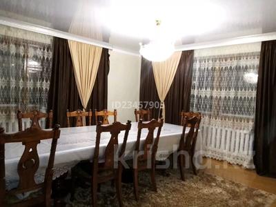 Продажа домов и дачи в Абай обл.: Отдельный дом · 7 комнат · 206 м² · 10 сот., Байтурсынова — Сорокина за 65 млн 〒 Отдельный дом · 7 комнат · 206 м² · 10 сот., Байтурсынова — Сорокина за 65 млн 〒 в Семее
