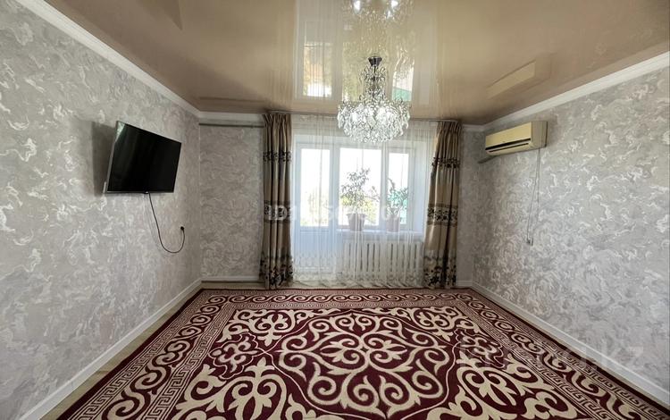 2-бөлмелі пәтер · 50.1 м² · 3/4 қабат, Проспект Махамбета 188 — 7 ауыл Тамаша минимаркет жанындағы 4этаж дом, бағасы: 13 млн ₸ в Кульсары — фото 2