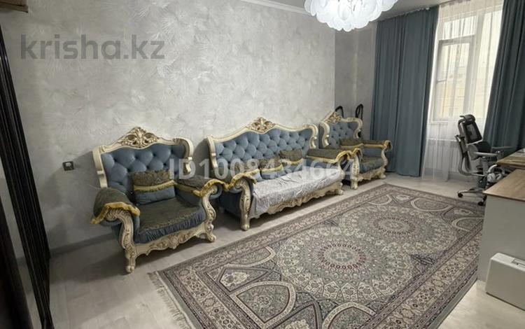 3-комнатная квартира · 102.5 м² · 7/10 этаж, 16-й мкр 76 за 36 млн ₸ в Актау — фото 2