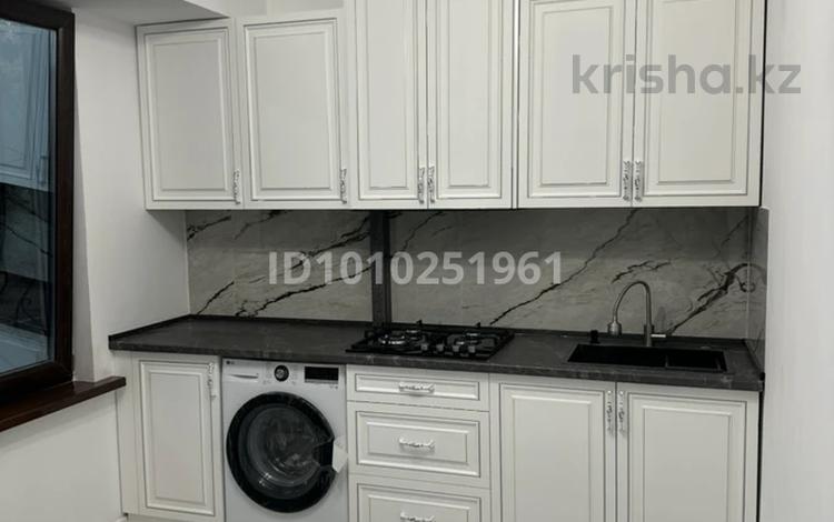 3-комнатная квартира · 75 м² · 1/3 этаж, мкр Кокмайса (Дорожник), Мкр Дорожник 20 за 400 000 ₸ в Алматы, Жетысуский р-н — фото 2