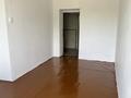2-комнатная квартира · 38 м² · 1/5 этаж, мкр Михайловка , Анжерская 31 — Ермекова за 7.9 млн ₸ в Караганде, Казыбек би р-н — фото 5
