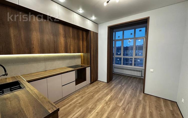 2-комнатная квартира, 70 м², 12/12 этаж, Улы Дала 31 за 38 млн 〒 в Астане, Есильский р-н — фото 2