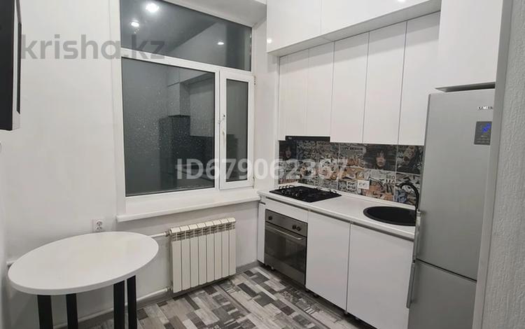 3-бөлмелі пәтер · 70 м² · 3/3 қабат, Жаңа қала ш/а., Ерубаева 12, бағасы: 280 000 ₸ в Караганде, Казыбек би р-н — фото 2