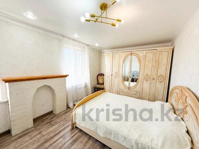 3-бөлмелі пәтер · 56 м² · 4/5 қабат, Самал, бағасы: 17.5 млн ₸ в Талдыкоргане, мкр Самал