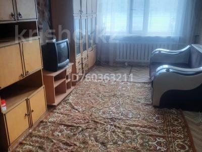 2-комнатная квартира · 45 м² · 1/5 этаж, Майкудук, 14й микрорайон 37 за 9.5 млн 〒 в Караганде, Алихана Бокейханова р-н