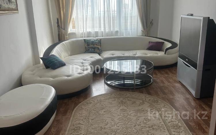 3-бөлмелі пәтер · 90 м² · 11/16 қабат, мкр Юго-Восток, Шахтеров 60, бағасы: 38 млн ₸ в Караганде, Казыбек би р-н — фото 2