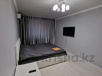 1-комнатная квартира, 36 м², 2/9 этаж посуточно, Толстого 82 за 12 000 〒 в Павлодаре