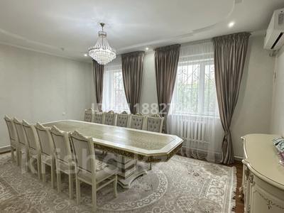 Отдельный дом · 5 комнат · 116.1 м² · 8 сот., мкр Самал-2, Нурлы жол 73 — Перекресток Утегенова за 58 млн ₸ в Шымкенте, Абайский р-н