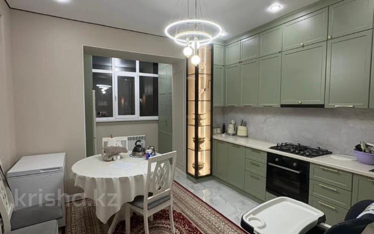 2-комнатная квартира · 76.3 м² · 3/5 этаж, мкр. Алтын орда за 33.7 млн ₸ в Актобе — фото 7