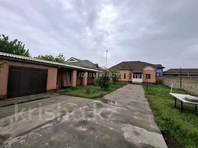 Отдельный дом · 4 комнаты · 140 м² · 8 сот., мкр Самал-2, Атасу 49 — Атасу- Егемен ел қиылысы за 49 млн ₸ в Шымкенте, Абайский р-н