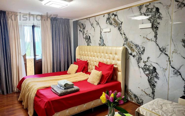 1-комнатная квартира · 40 м² · 5/5 этаж, Айбергенова 1 Б — ТЦ"Shymkent Plaza" за 15 000 ₸ в Шымкенте, Аль-Фарабийский р-н — фото 2