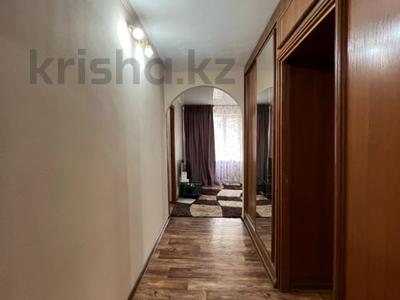 3-комнатная квартира · 60 м² · 4/4 этаж, Шокана уалиханова 26 за 300 000 ₸ в Алматы, Медеуский р-н