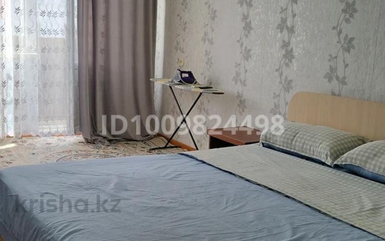 1-бөлмелі пәтер · 42 м² · 5/5 қабат, Алашахана 26 — В центре- базар Шаруа, бағасы: 10 000 ₸ в Жезказгане — фото 12