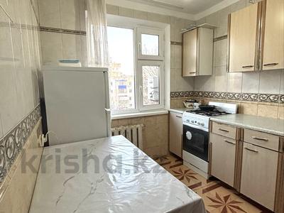 2-комнатная квартира · 44.5 м² · 5/5 этаж, Ихсанова за 12.5 млн ₸ в Уральске, мкр Школьник