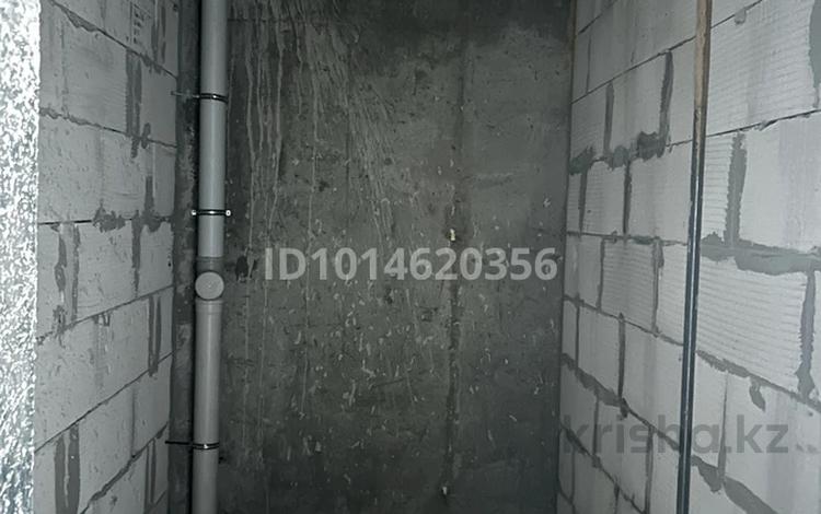 1-бөлмелі пәтер · 60 м² · 5/5 қабат, 190 квартал 1138А, бағасы: 27 млн ₸ в Шымкенте, Каратауский р-н — фото 2