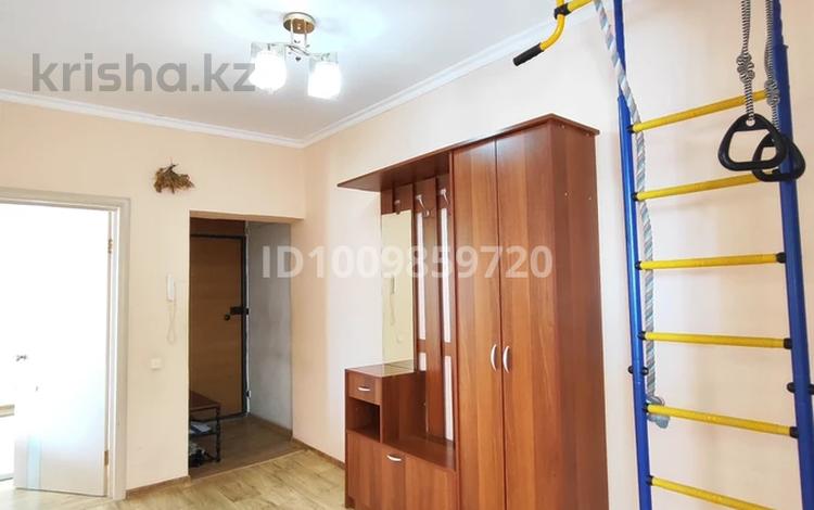 3-бөлмелі пәтер · 79.9 м² · 7/10 қабат, мкр Юго-Восток, Шахтеров 74 — Magnum, NormaN, НИШ, бағасы: 32 млн ₸ в Караганде, Казыбек би р-н — фото 2