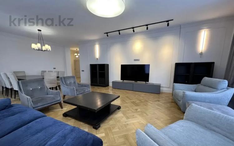 4-комнатная квартира · 200 м² · 3/7 этаж, Фурманова 111 за 1 млн ₸ в Алматы, Медеуский р-н — фото 2
