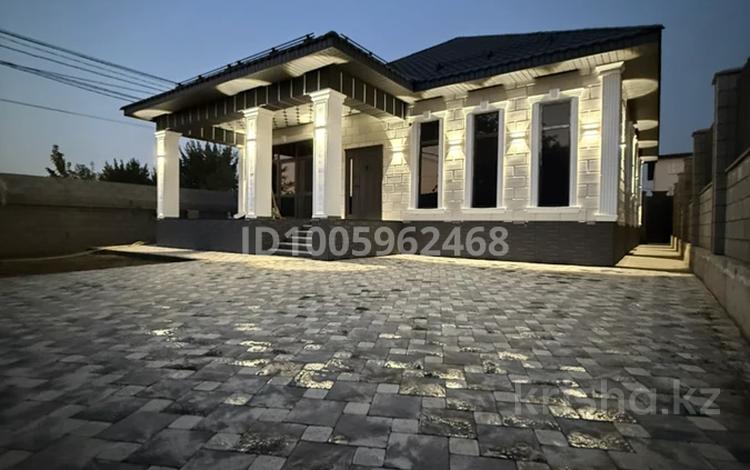 Отдельный дом · 4 комнаты · 215 м² · 4.5 сот., Есимхана 55 за 65 млн 〒 в Туздыбастау (Калинино) — фото 2