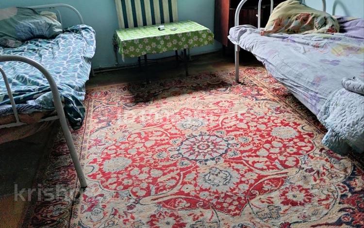 1 бөлме · 12 м² · 2 қабат, Галилея 18 — Райымбек Байзакова, бағасы: 55 000 ₸ — фото 2
