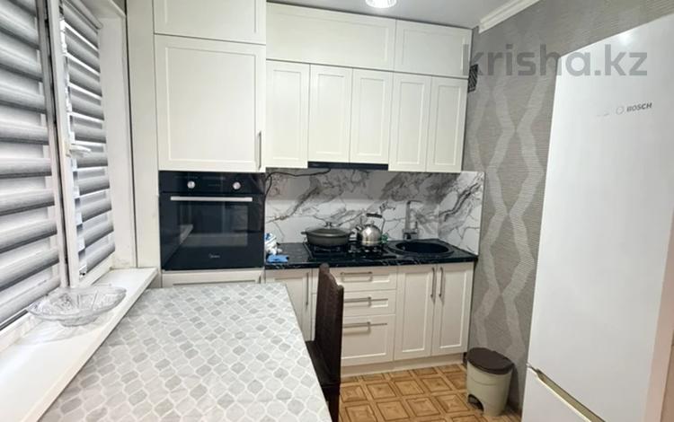 3-комнатная квартира · 58 м² · 2/5 этаж, мкр №10 — Шаляпина за 300 000 ₸ в Алматы, Ауэзовский р-н — фото 11