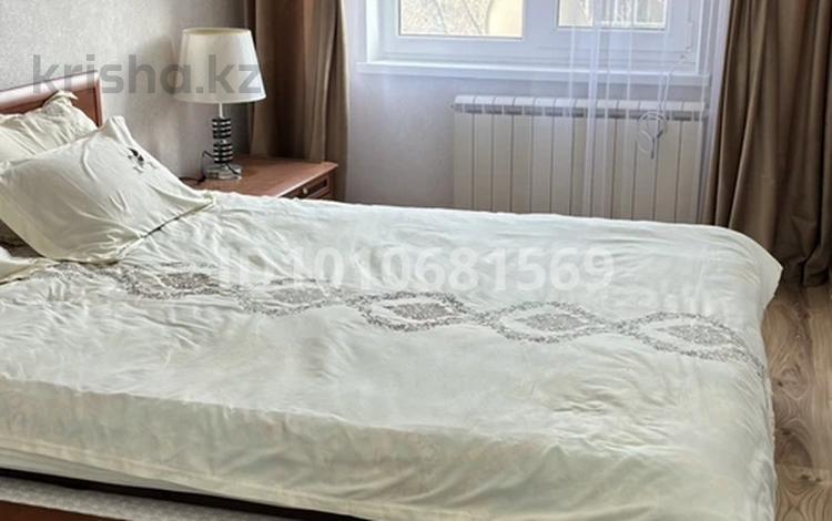 2-комнатная квартира · 48 м² · 3/5 этаж, мкр Центральный, Бауыржан Момышулы 7 — Остановка Светлана за 180 000 ₸ в Атырау — фото 6