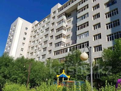 2-бөлмелі пәтер · 81.6 м² · 6/10 қабат, Сейфуллина 40, бағасы: 33 млн ₸ в Астане, Сарыарка р-н