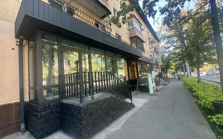 Свободное назначение, офисы, магазины и бутики, медцентры и аптеки · 53 м² за 750 000 ₸ в Алматы — фото 2