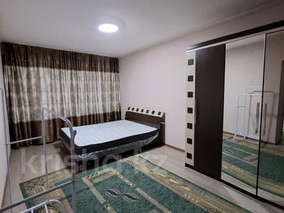 2-бөлмелі пәтер · 82 м² · 5/10 қабат, Микрорайон Алтын ауыл 21, бағасы: 250 000 ₸ в Каскелене